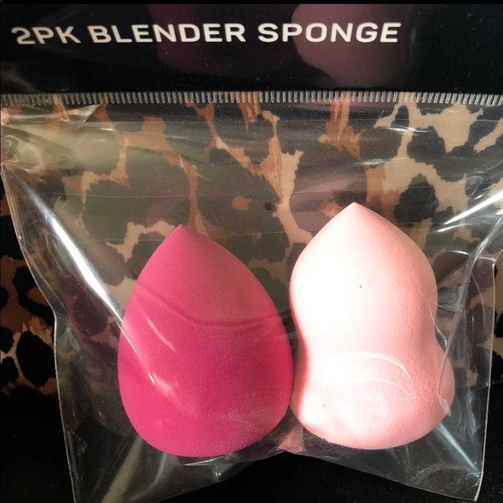 2pck of beauty blenders